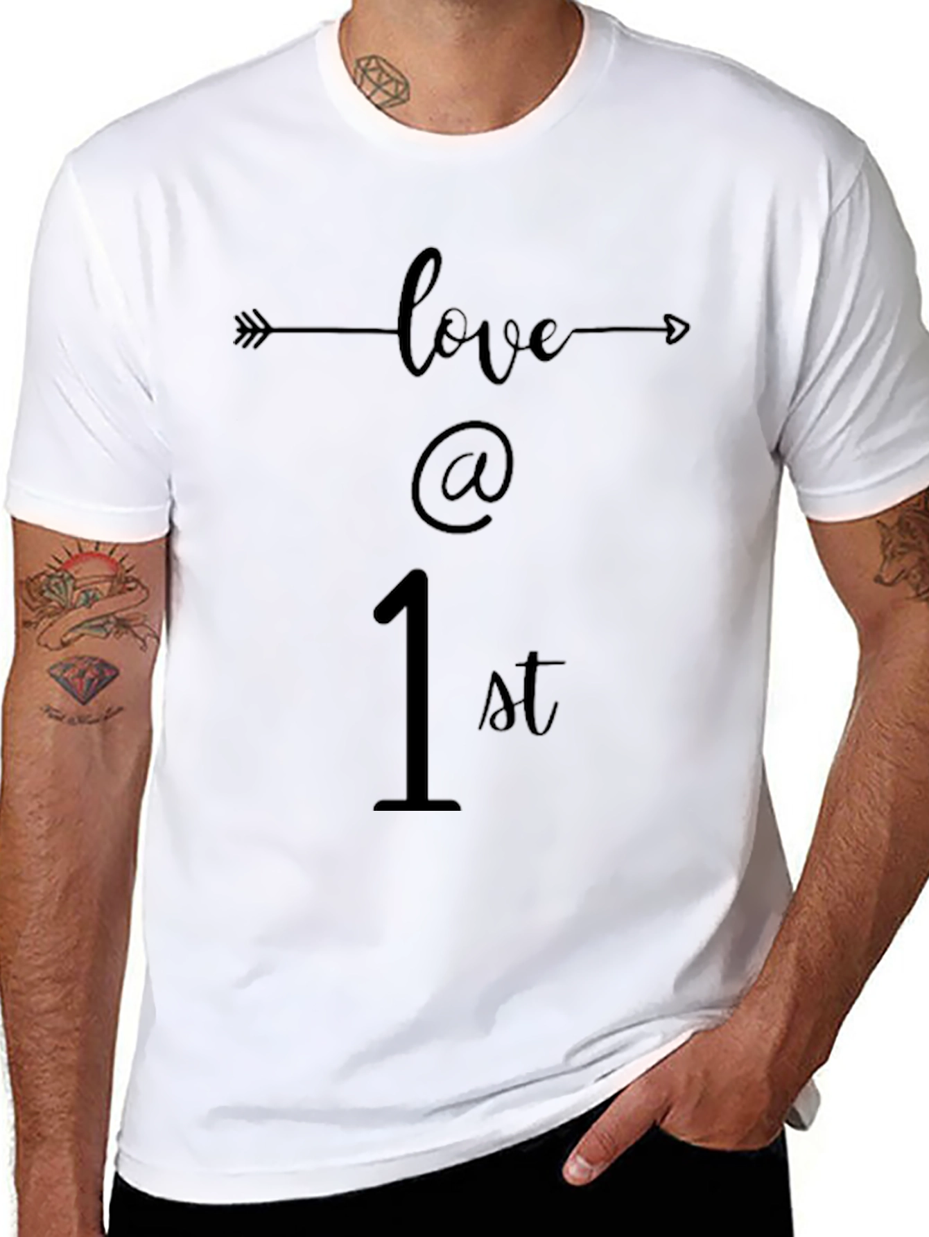 Love at 1st Sight Graphic Tee - Black